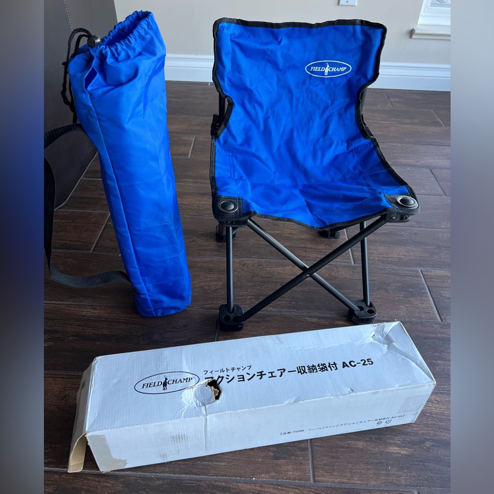 2/$20💙(BNIB) Field Champ Blue Folding Chair with Carrying Bag
